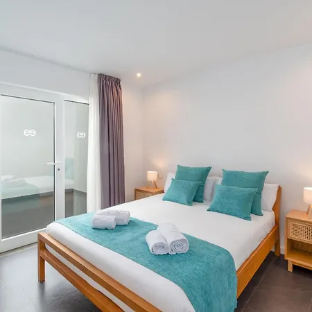 Ereza Royal Family Hoopoe-2 Villa